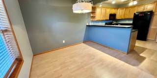 Beautiful 4 Bedroom Townhome! Beautiful 4 Bedroom Townhome! Gallery 5