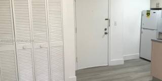 2730 Collins Ave Gallery 6