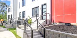 Luxury 3 Bed Townhome in Durham RTP Gallery 7