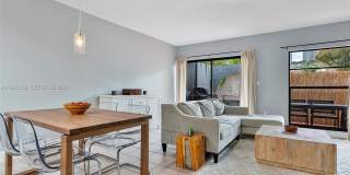 515 NE 38th St Gallery 37