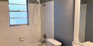Lovely 3 Bedroom Home in Northwood - Fenced-in Yard Gallery 17