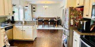 4 Bedroom Home with Garage & Convenient access to 460! 4 Bedroom Home with Garage & Convenient access to 460! Gallery 1