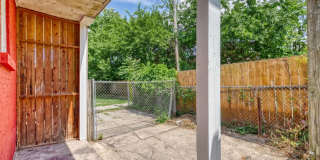 Fully Renovated 3 Bedroom, 1 Bathroom Townhouse Gallery 15