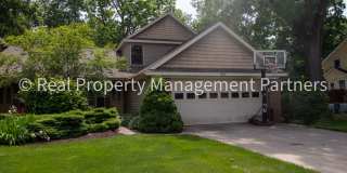 Spacious 3BR Townhome in Lowell | Nature Views  Maintenance-Free Living Gallery 1