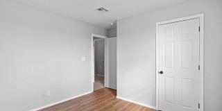 6325 Geiger Avenue unit: B Gallery 4