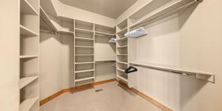 Beautiful Home in an Exclusive Gated Community Gallery 23