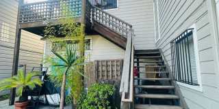 West Oakland 5th St Gallery 15