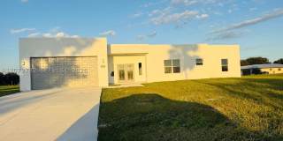 401 Lexington Drive Gallery 1