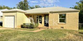 3 Bedroom Home in Del City with fresh paint & new carpet! Gallery 1