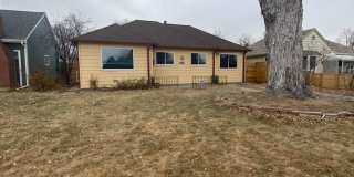 Beautiful 2 bedroom home in Chaffee Park with Huge Studio Gallery 3