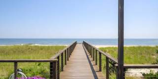 585 Dune Road Gallery 1