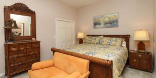 ** THE VINEYARDS SEASONAL ** 2 BED PLUS A DEN\2 BATH 2ND FLOOR COACH HOME READY FOR YOU ** VACATION READY HOME ** Gallery 48