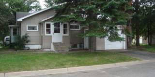Cute 2 Bedroom Home Gallery 1