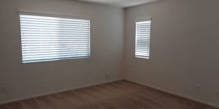 Beautiful 2 Story Home in the Rosamond Frontier Homes Development Gallery 18
