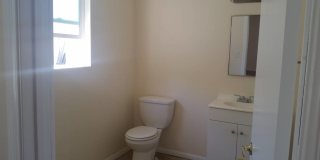 206 W Cedar Ave Gallery 8