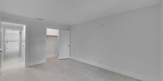 808 SW 12th Ct Gallery 26