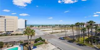 520 S Chaparral Street Gallery 33