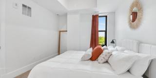 300 East LaSalle Gallery 6