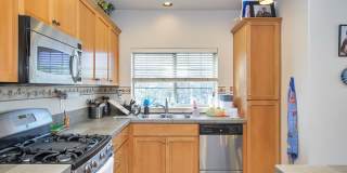 Spectacular 3BD Condo | Near Intel | Walk to MAX Station | Free High-Speed Internet | Water/Sewer/Garbage Included! Gallery 5