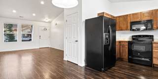 3 Bedroom, 2 Bath, 2-Car Garage with Room to Park Your Toys! Gallery 7