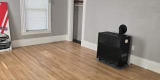 54 Woodland Street Gallery 8