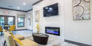 Columns at Club Drive Gallery 3