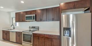 Amazing Tri-Level home close to ASU.  Pool and 2 Car Garage Gallery 10