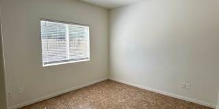 Spacious 5 Bedroom, 3 Bathroom Home in Stockdale Ranch Villas! Gallery 15