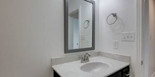 Fresh and so Clean Clean Close to Everything! Gallery 12