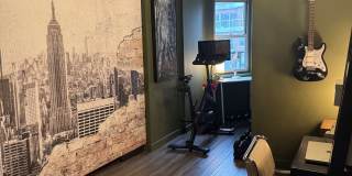 175 East 62nd Street Gallery 10