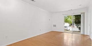 4525 SUPERIOR Square Gallery 4