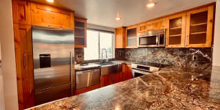 Renovated Uptown District Top Floor Condo in the Hillcrest Gallery 6