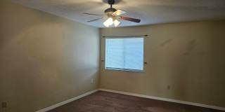 2/2.5 Townhome Mile Run Gallery 28