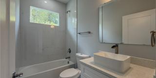 417 Paddock Street Gallery 26