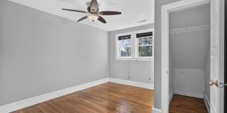 21 E REDMAN Avenue Gallery 54