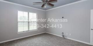 Gorgeous 3 bed/3 bath home in great Bentonville neighborhood Gallery 17