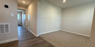 Beautiful Townhome!! Gallery 15