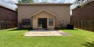 Bright and Inviting 2-Story home, conveniently located near to Randolph AFB and SAMMC! Gallery 35