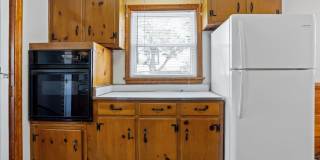 3BR/1.5BA Brick Ranch with Fireplace | Extra Storage | Hampton Near Shipyard & I-64 Gallery 11