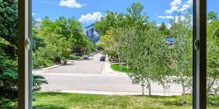 Beautiful 3-Bedroom Home with Large Backyard & Mountain Views Gallery 9