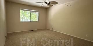 1725 Edgebrook Drive Gallery 16