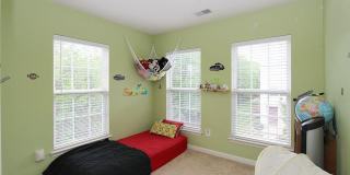 Beautiful 3-Bedroom, 2.5-Bath End-Unit Garage Townhome! Gallery 13