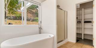 Beautiful 3 Bedroom 3 Bathroom Home With Stunning Views Gallery 17