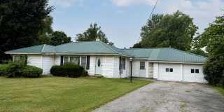 Charming 3-Bedroom Home with Attached Garage & Spacious Lot! Gallery 1