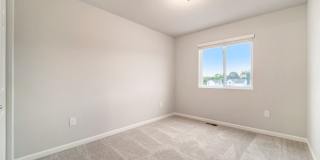 586 Orchard Avenue Gallery 23