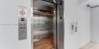 2025 Meridian Ave Gallery 26