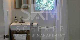 Updated 4BR with two living spaces in Hikes Point **Available Now** Gallery 29