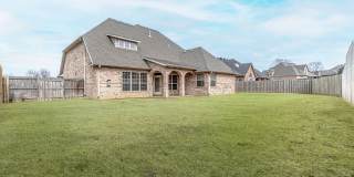 Gorgeous Rogers Home! Gallery 16