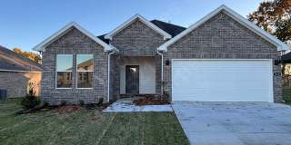 Gorgeous New Construction 3 Bedroom 2 Bathroom Home in Farmington! Gallery 1
