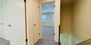 2 Bedroom, 1.5 Bath Townhouse Gallery 13